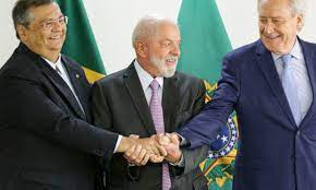 Após ser considerado ‘persona non grata’ por Israel, Lula se reúne com Amorim e ministros do governo